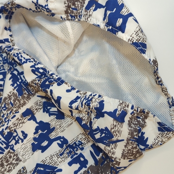 Men Swimming Trunks...Size Medium - Picture 7 of 8